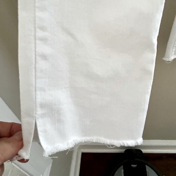 Wit & Wisdom ‘Ab'Solution Raw Hem High Waist Crop Slim Jeans. - Picture 11 of 15